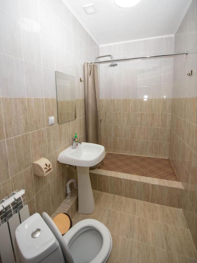 Silk Way Hotel Atyrau Exterior photo